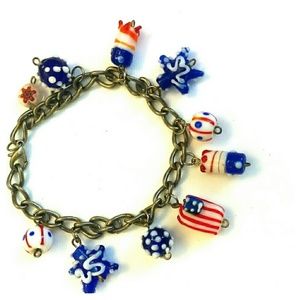 USA Patriotic Red White Blue Glass Bracelet